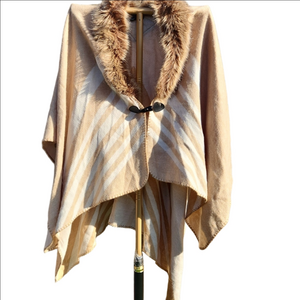 Beige Cape/ Pincho with Faux Fur Trim, OS